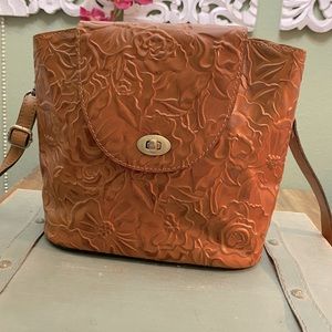 PATRICIA NASH TOOLED LEATHER BACK PACK GUC
